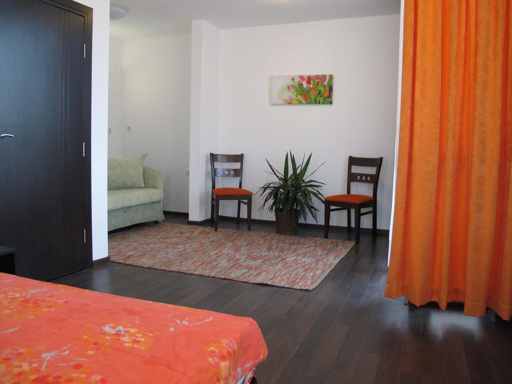 Guest House & Bistro Lefterova 科泰尔 外观 照片