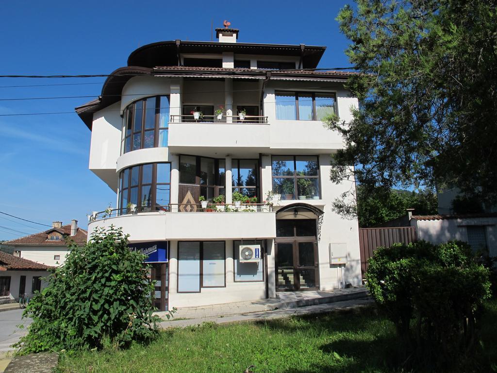 Guest House & Bistro Lefterova 科泰尔 外观 照片