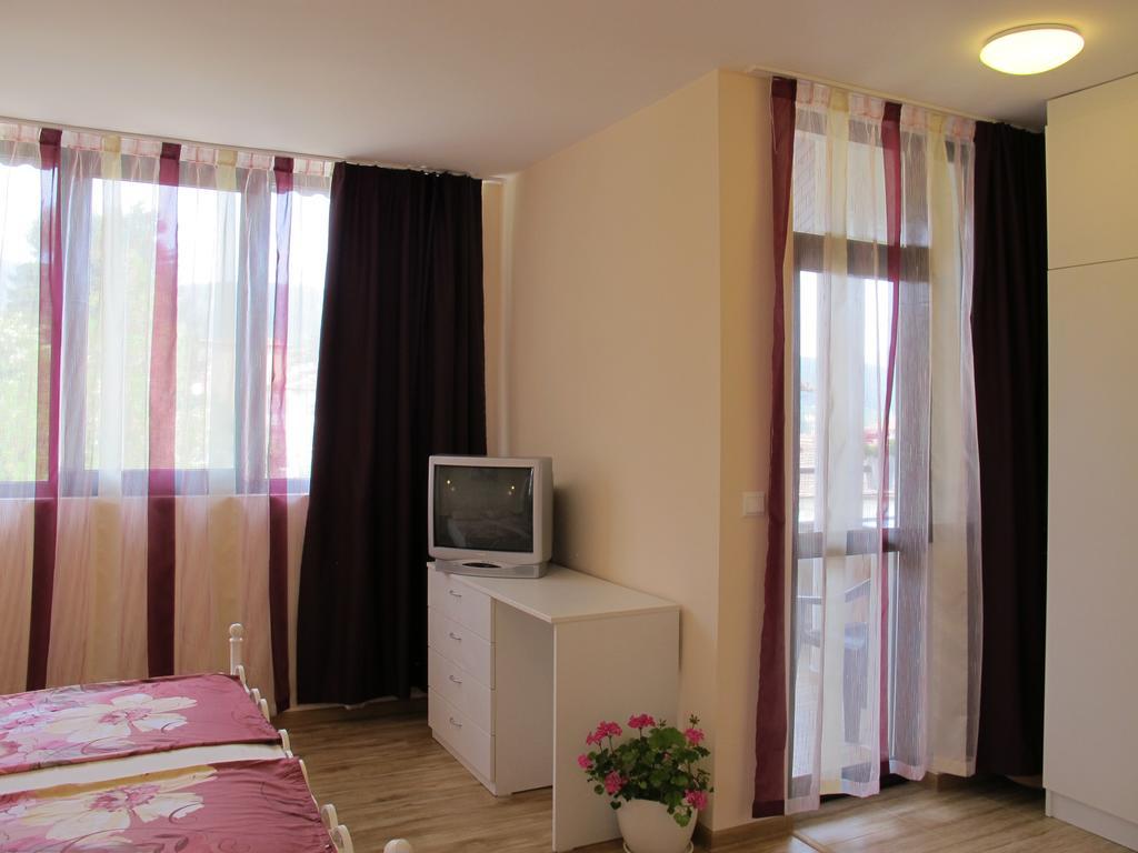 Guest House & Bistro Lefterova 科泰尔 外观 照片