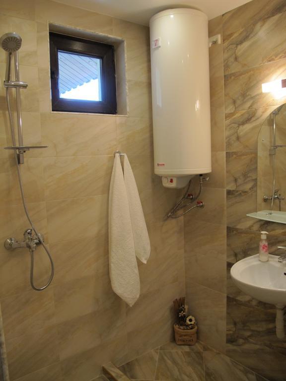 Guest House & Bistro Lefterova 科泰尔 外观 照片
